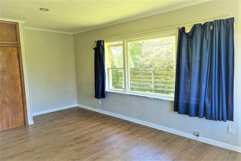 Photo of property in 2/13 Ocean View Road, Hillcrest, Auckland, 0627