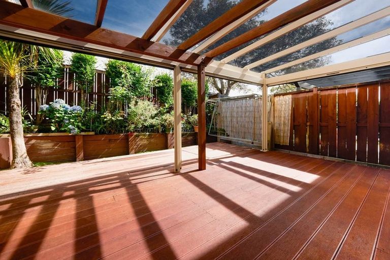 Photo of property in Casa Bella, 8/427 Albany Highway, Albany, Auckland, 0632