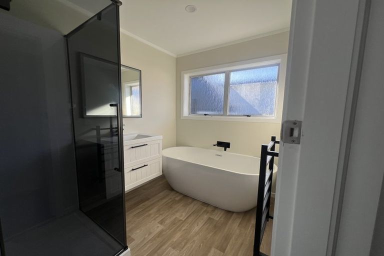 Photo of property in 33a Russleigh Drive, Dinsdale, Hamilton, 3204