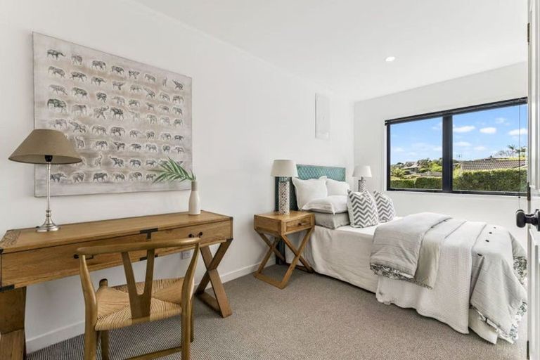 Photo of property in 7 Markham Place, Bucklands Beach, Auckland, 2012