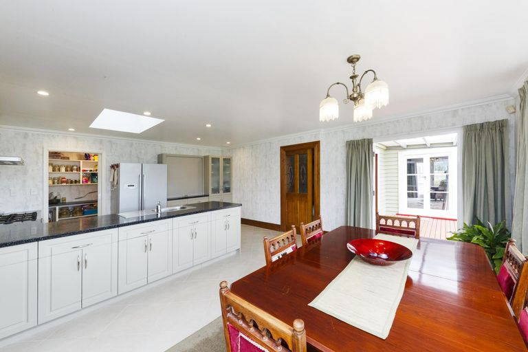 Photo of property in 9 Morocco Terrace, Kelvin Grove, Palmerston North, 4414