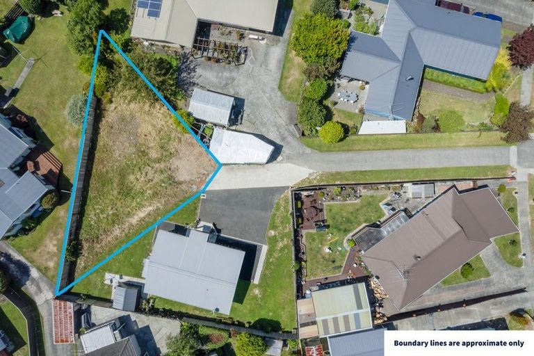 Photo of property in 80b Pasadena Crescent, Totara Park, Upper Hutt, 5018
