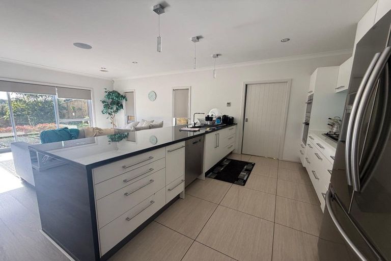 Photo of property in 118 Navigation Drive, Whitby, Porirua, 5024