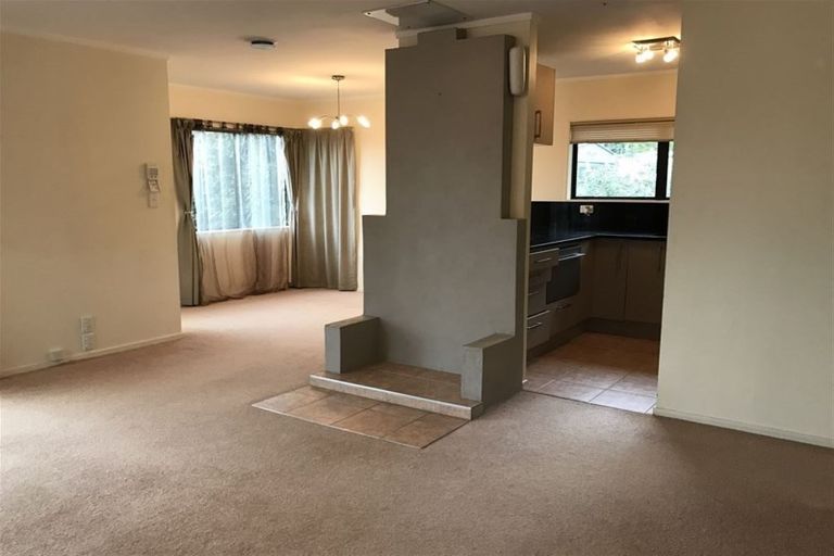 Photo of property in 8a Croydon Road, New Lynn, Auckland, 0600