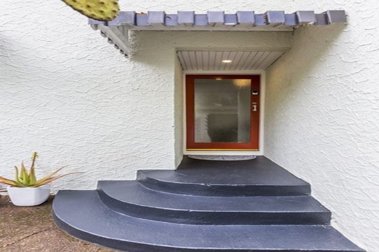 Photo of property in 36 Seabrook Avenue, New Lynn, Auckland, 0600