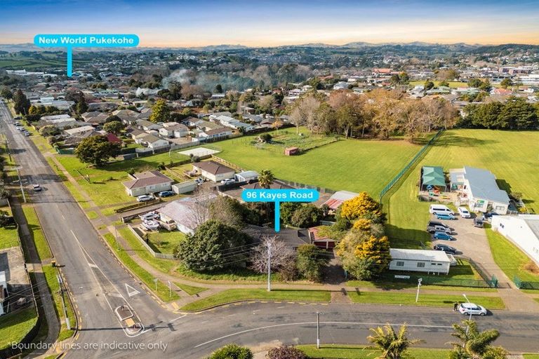 Photo of property in 96 Kayes Road, Pukekohe, 2120