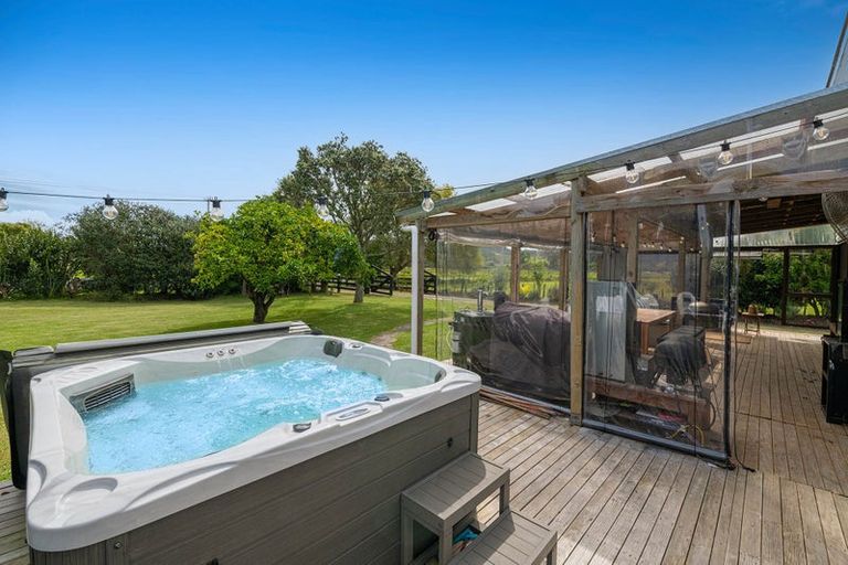 Photo of property in 2744 Kaipara Coast Highway, Glorit, Warkworth, 0984
