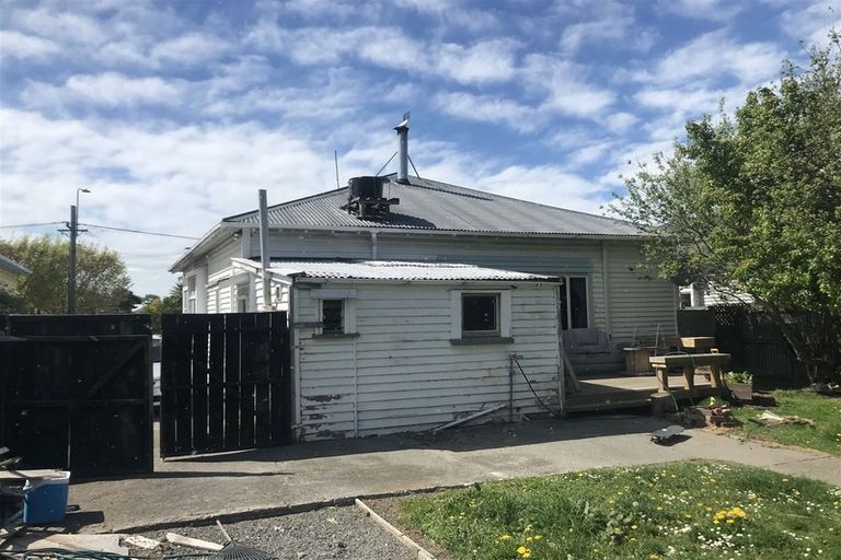 Photo of property in 233 Geraldine Street, Edgeware, Christchurch, 8013