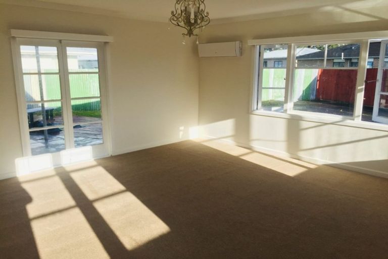 Photo of property in 1/11 Station Road, Takanini, 2112