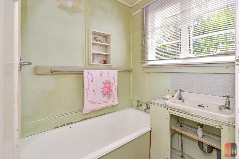 Photo of property in 130 Old Wairoa Road, Papakura, 2110