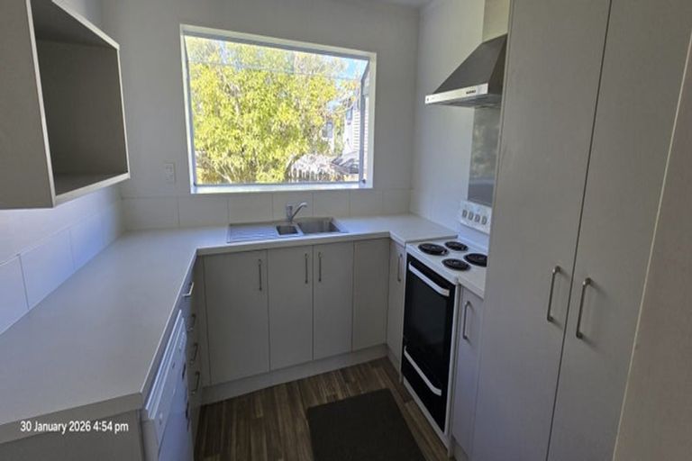 Photo of property in 14 Gosford Drive, Botany Downs, Auckland, 2010
