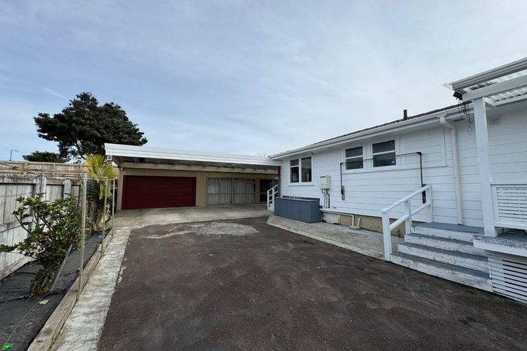 Photo of property in 13 Rountree Place, Conifer Grove, Takanini, 2112