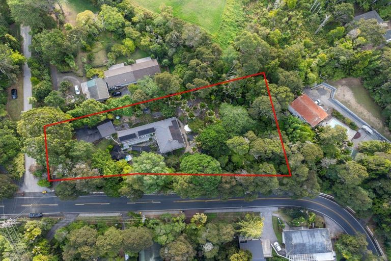Photo of property in 319 Huia Road, Titirangi, Auckland, 0604