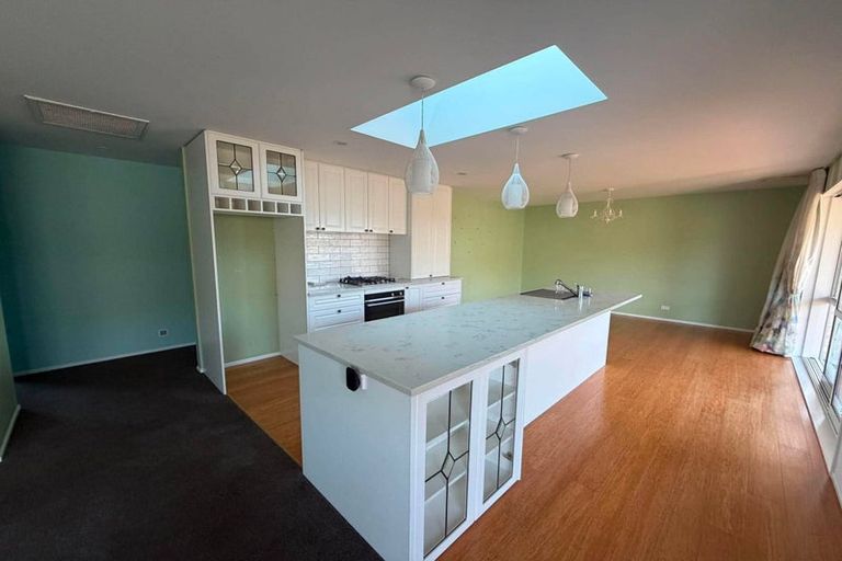 Photo of property in 160 Pacific Road, North New Brighton, Christchurch, 8083
