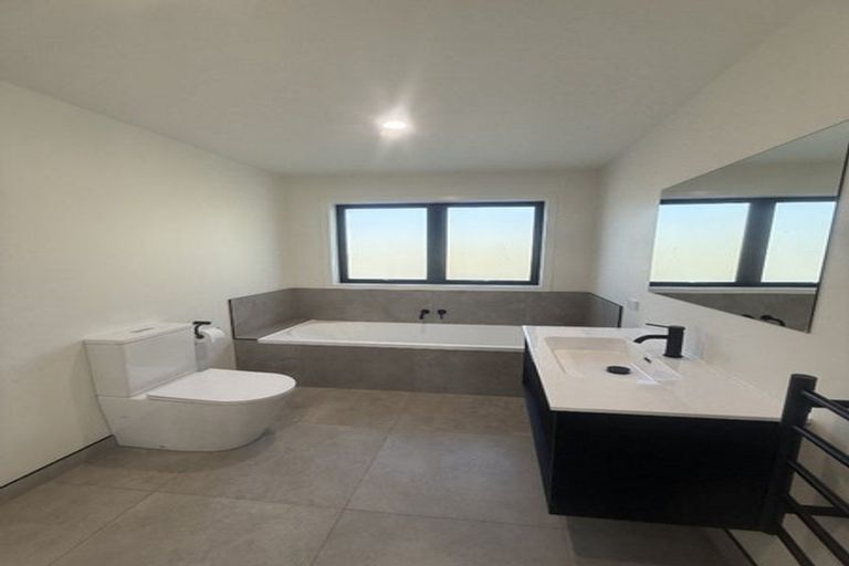 Photo of property in 101 Hamilton Drive, Waiuku, 2123