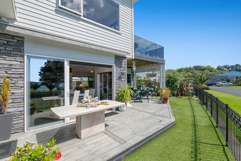 Photo of property in 27 Schooner Avenue, Snells Beach, 0920