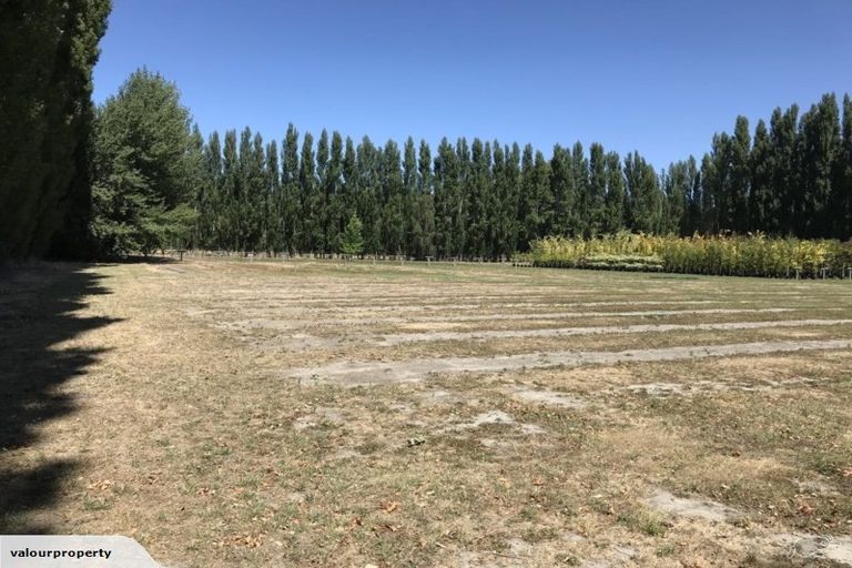 Photo of property in 426 Sawyers Arms Road, Harewood, Christchurch, 8051