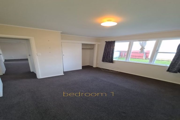 Photo of property in 2/31 Hillside Drive, Maoribank, Upper Hutt, 5018