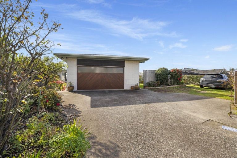 Photo of property in 261 Ngatai Road, Otumoetai, Tauranga, 3110