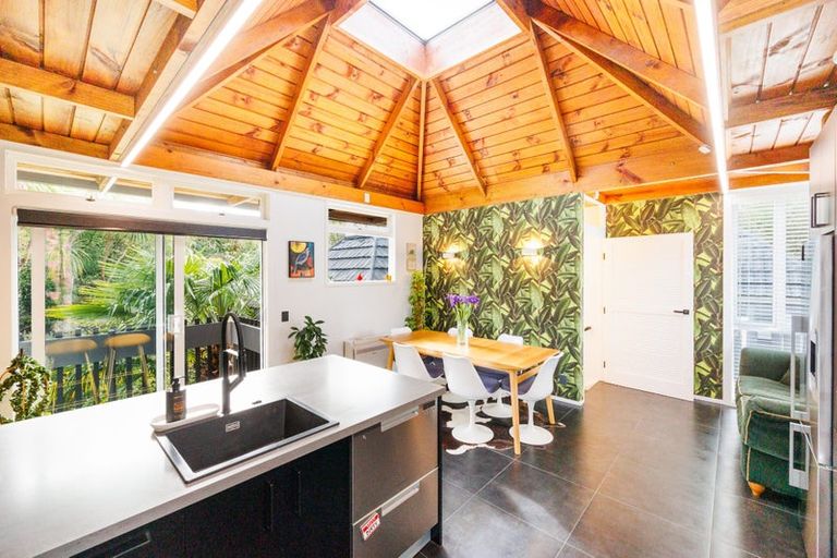 Photo of property in 161 Victoria Avenue, Hokowhitu, Palmerston North, 4410