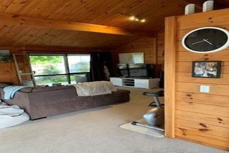 Photo of property in 109 West Harbour Drive, West Harbour, Auckland, 0618
