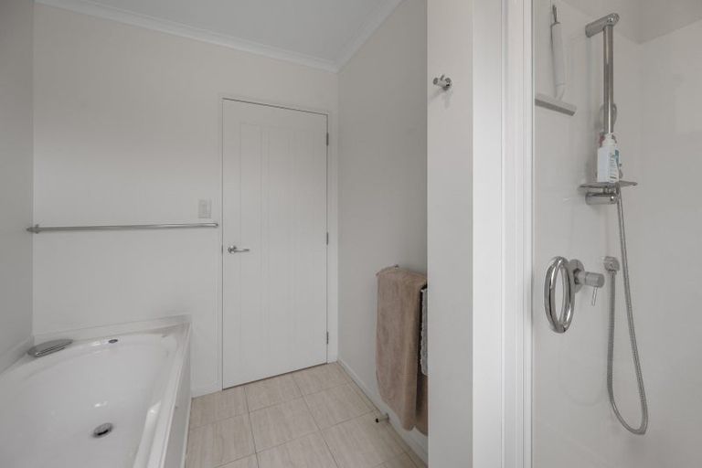 Photo of property in 219 Frimley Oaks, Frimley, Hastings, 4120