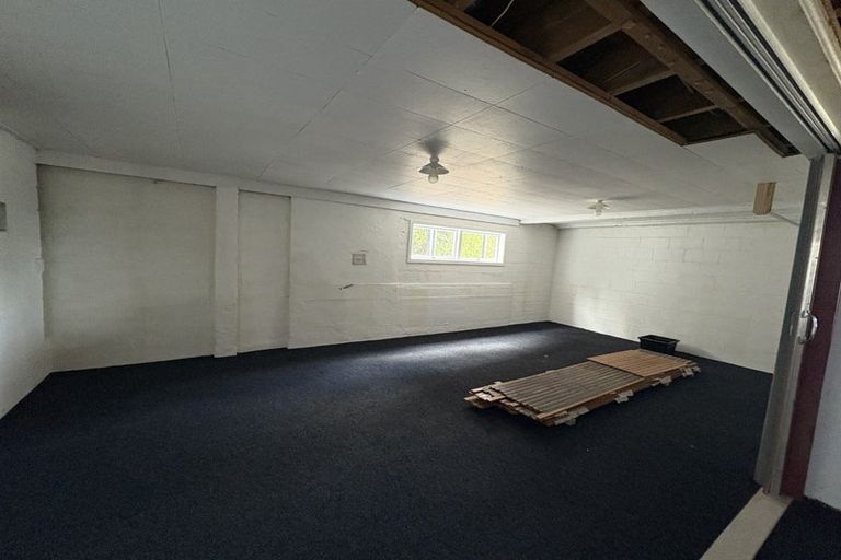 Photo of property in 54 Jaemont Avenue, Te Atatu South, Auckland, 0610