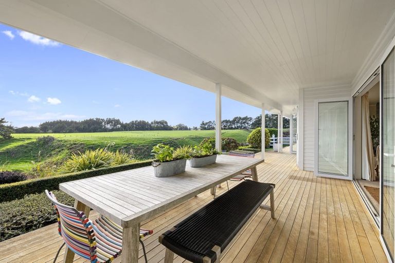 Photo of property in 167 Henwood Road, Paraite, New Plymouth, 4372