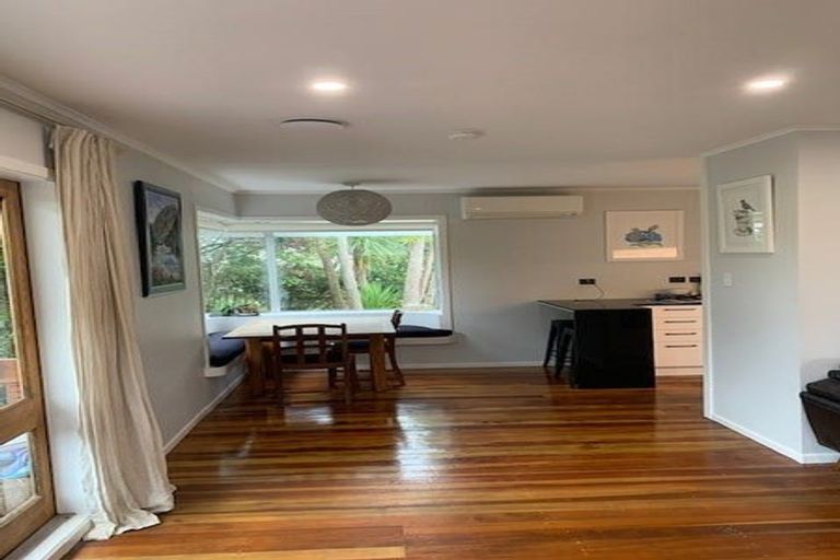 Photo of property in 127 Matipo Road, Te Atatu Peninsula, Auckland, 0610