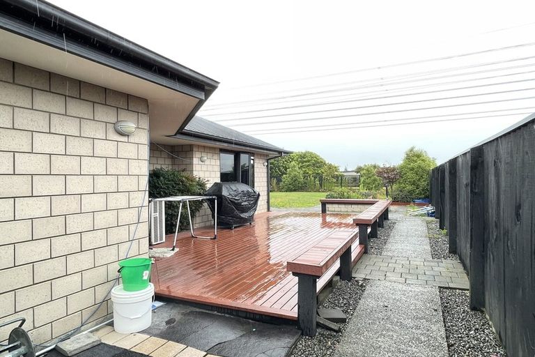 Photo of property in 17 Champagne Avenue, Yaldhurst, Christchurch, 8042