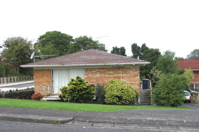 Photo of property in 1/17 Merchant Avenue, Te Atatu South, Auckland, 0610