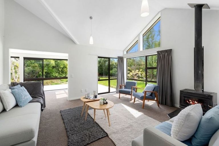 Photo of property in 88a Mazengarb Road, Paraparaumu Beach, Paraparaumu, 5032