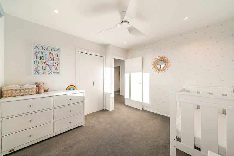 Photo of property in 13 Manapouri Lane, Aotea, Porirua, 5024