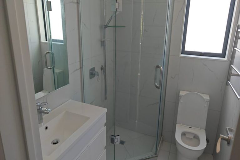 Photo of property in 4/16 William Roberts Road, Pakuranga, Auckland, 2010