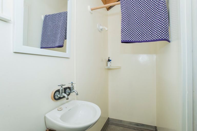 Photo of property in 22 Moana Road, Okitu, Gisborne, 4010
