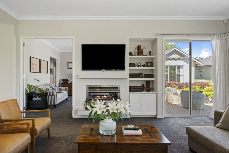 Photo of property in 7 Westall Lane, Avonhead, Christchurch, 8042