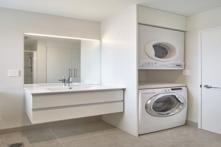 Photo of property in Riverena Flats, 377 Barbadoes Street, Christchurch Central, Christchurch, 8011