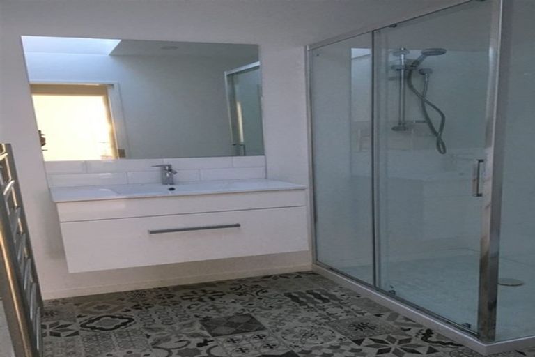 Photo of property in 2/160 Geraldine Street, Edgeware, Christchurch, 8013