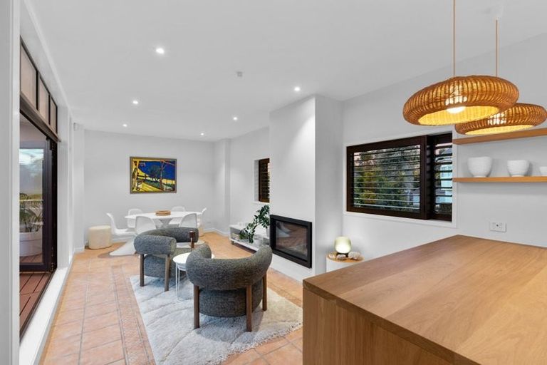 Photo of property in 14b Alfred Street, Northcote Point, Auckland, 0627