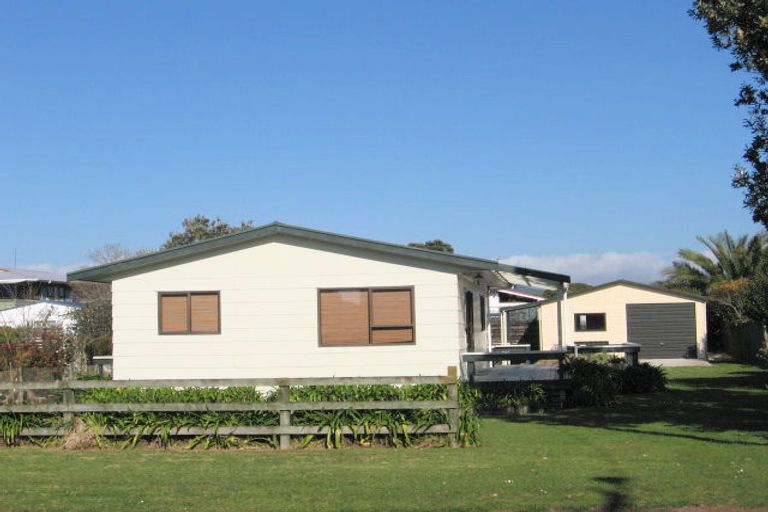 Photo of property in 12 Mercury Street, Whitianga, 3510