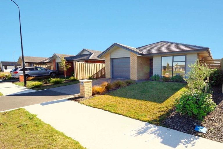 Photo of property in 15 Goulds Road, Rolleston, 7615