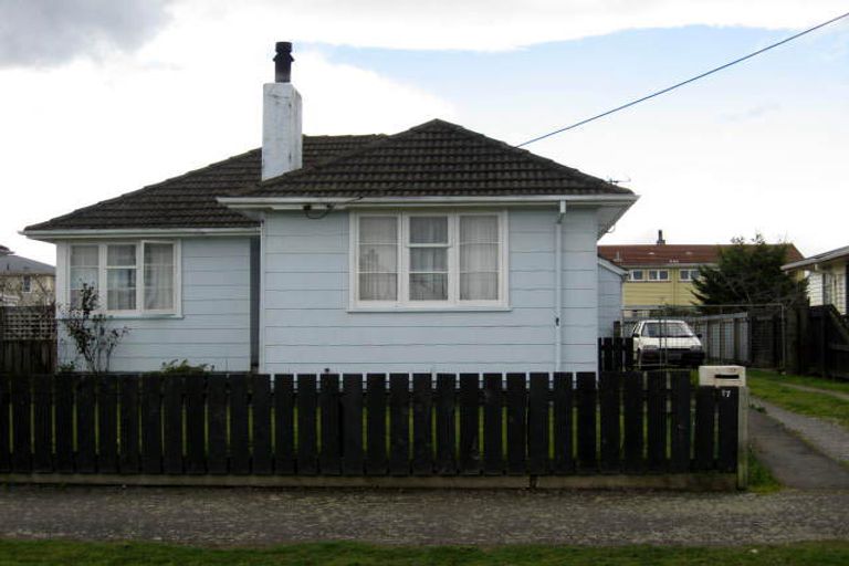 Photo of property in 17 Cameron Crescent, Masterton, 5810