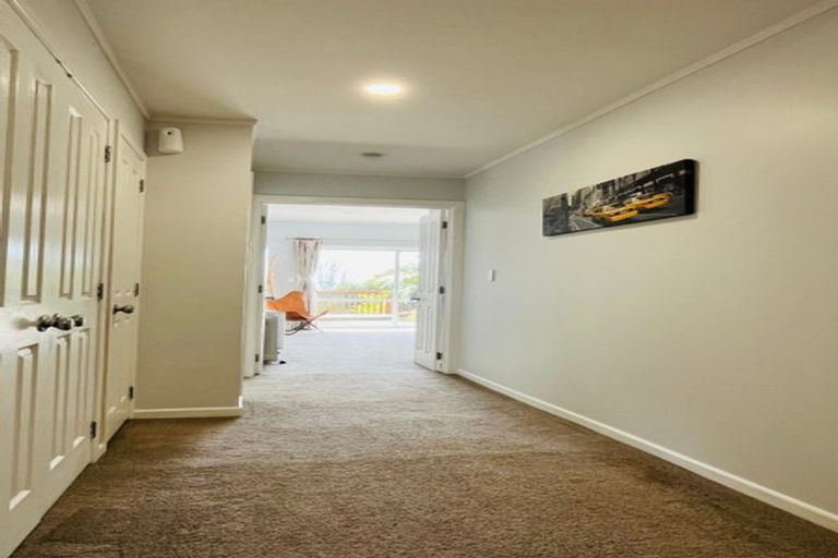 Photo of property in 21 Bleakhouse Road, Howick, Auckland, 2014