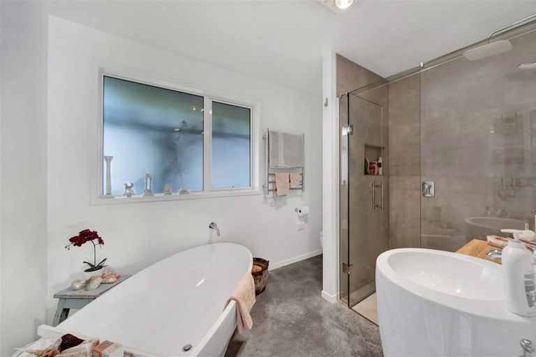 Photo of property in 2 Mercade Close, Stratford, 4332