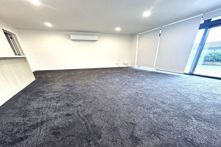 Photo of property in 8/764 Beach Road, Browns Bay, Auckland, 0630