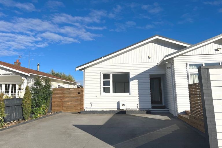 Photo of property in 4 Moana Grove, Waiwhetu, Lower Hutt, 5010