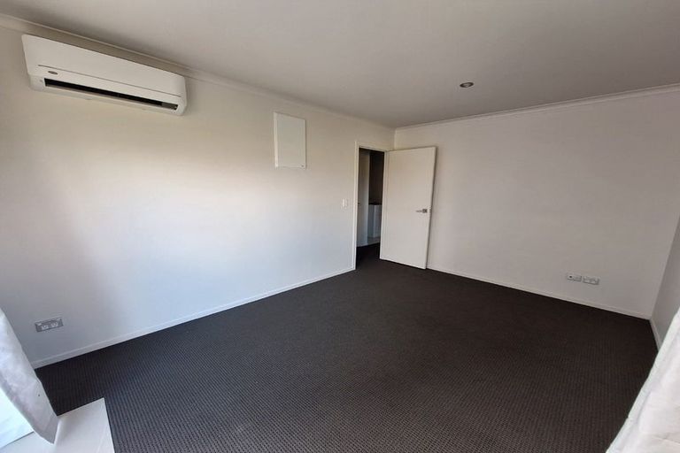 Photo of property in 28 Wallson Crescent, Wiri, Auckland, 2104