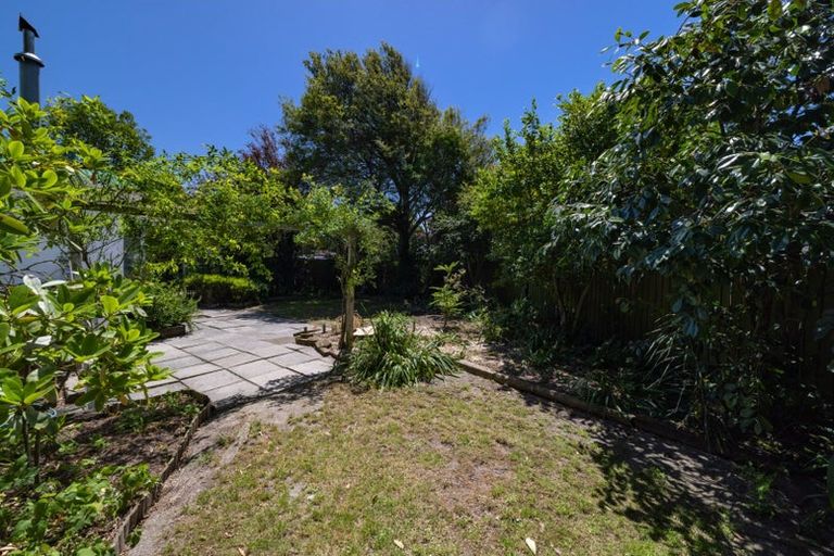 Photo of property in 89 Oakhampton Street, Hornby, Christchurch, 8042