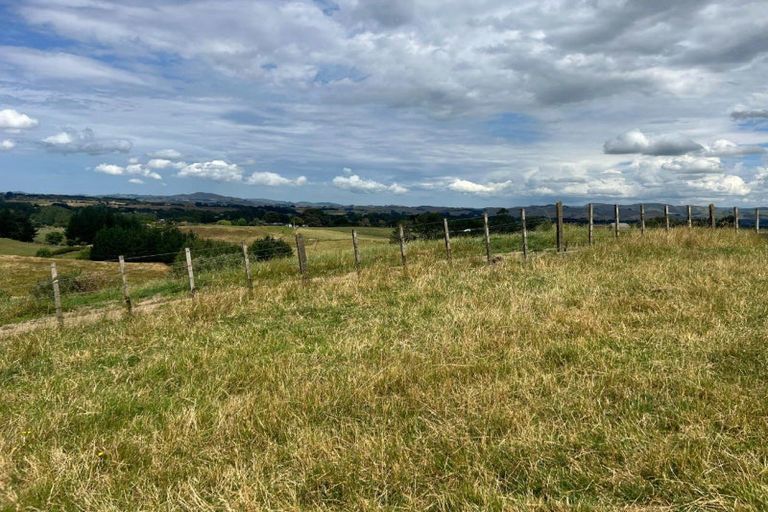 Photo of property in 183 Smith Road, Dannevirke, 4978