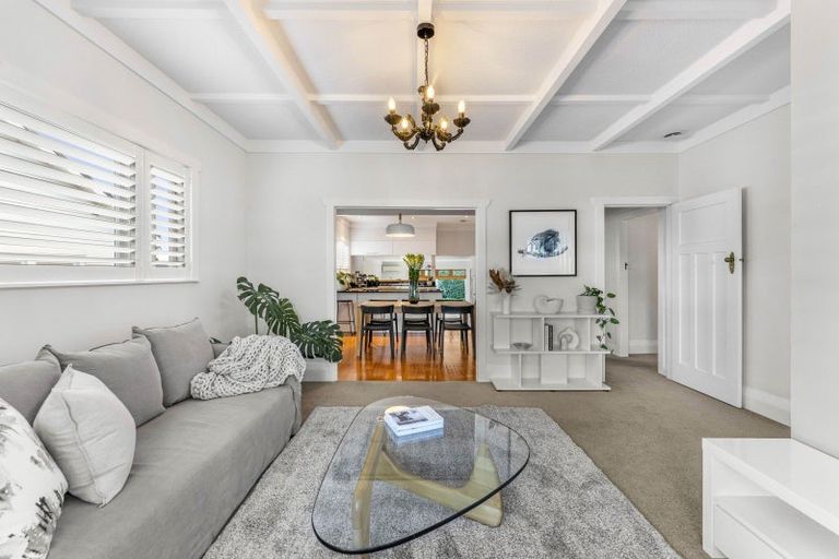 Photo of property in 2a Egremont Street, Belmont, Auckland, 0622